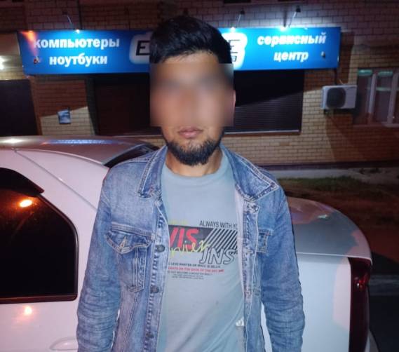 В Брянске повязали 22-летнего наркосбытчика из Тульской области со 100 граммами метадона