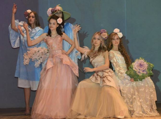 Юные брянские модели получили спецприз на конкурсе «Будущее России»
