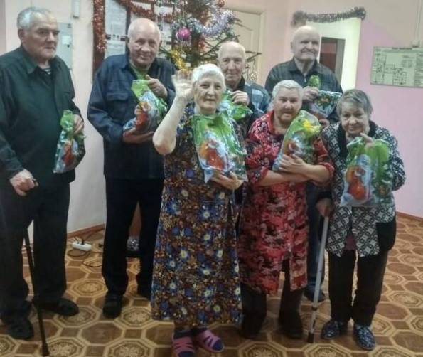 На Брянщине волонтеры взяли под опеку проживающих в интернатах стариков