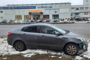 В Брянске водитель Kia врезался в иномарку и покалечил пассажирку