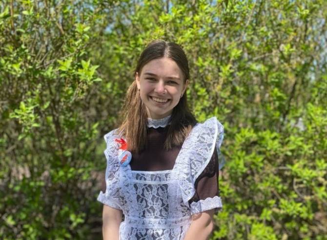 Выпускница брянского лицея №1 получила 100 баллов на ЕГЭ по биологии