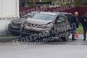 В Брянске на улице Карла Либкнехта разбились два автомобиля