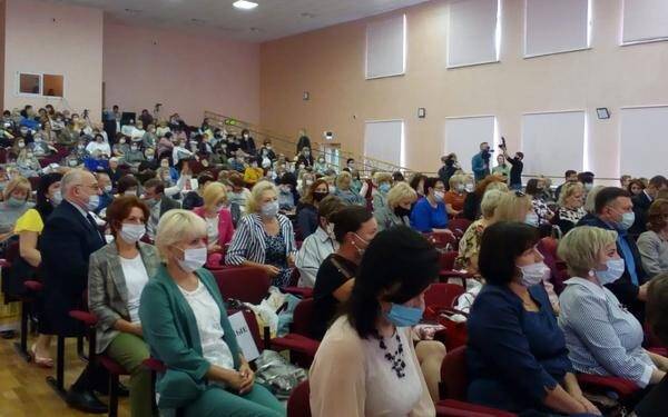 В Брянске проходит августовское совещание педагогов