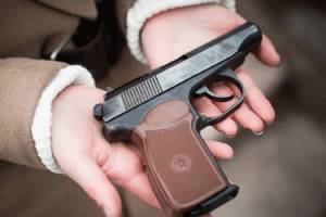 Брянцы с оружием «содрали» с государства более 247 тысяч рублей