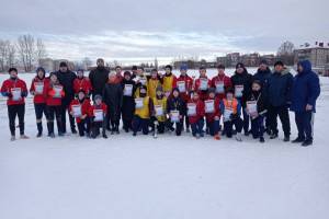 В Брянске турнир по мини-футболу на снегу выиграла школа №46