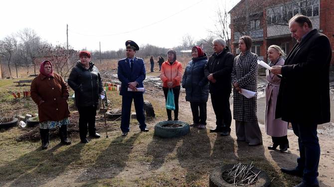 Клинцовская прокуратура проверит аварийное состояние многоквартирных домов в селе Займище
