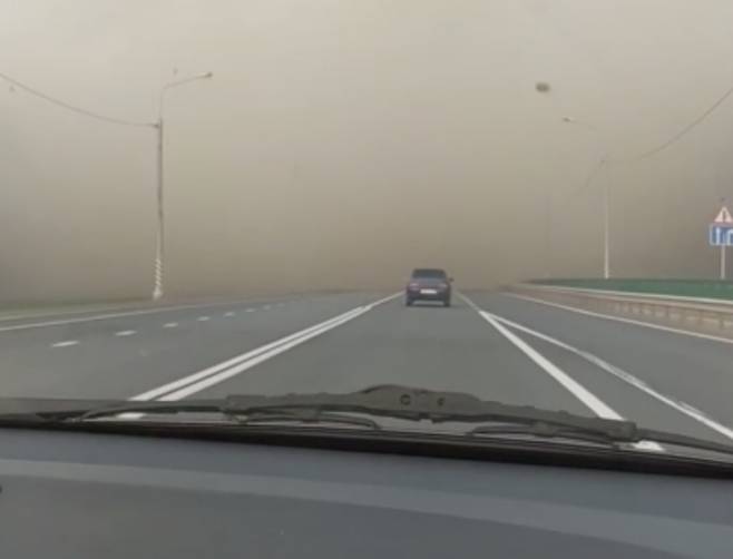 Трассу «Брянск-Новозыбков» заволокло дымом от пожара