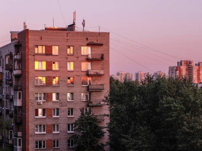 В Брянске жильцы многоэтажки устроили соседям адскую ночь