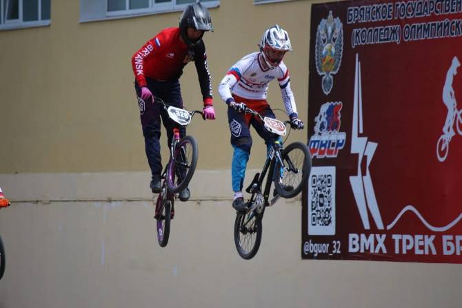 Брянцы взяли 2 медали на этапе Кубка России по велоспорту