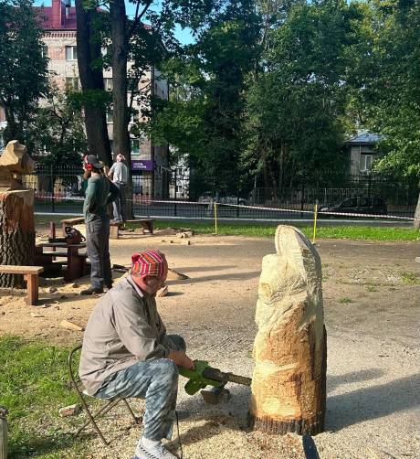Брянский парк Толстого пополнят деревянные животные