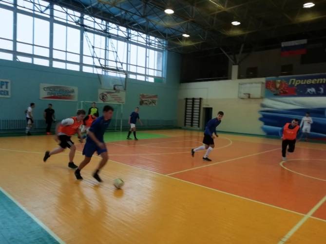 В Дятьково завершился первый круг чемпионата района по мини-футболу