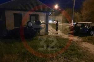 В жутком ДТП в Клинцах пострадали три человека