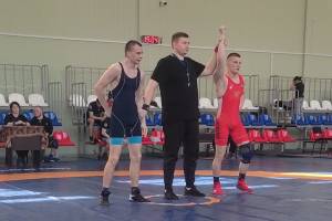 Брянские борцы завоевали два золота на всероссийских соревнованиях