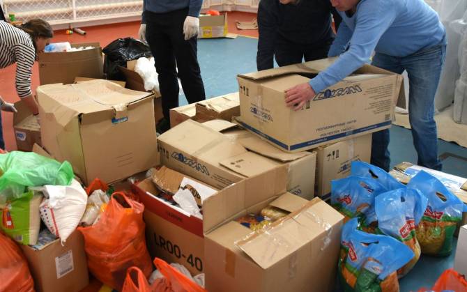 Брянщина отправила 80 тонн гуманитарной помощи беженцам из Донбасса