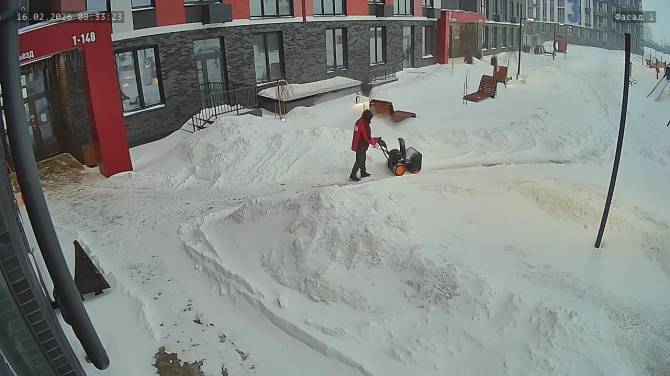 В Брянске УК отчитались перед властями за уборку снега во дворах