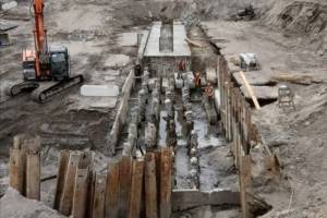 В Брянске на строительстве Славянского моста забетонировали фундаменты опоры №8