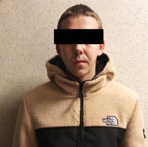 В Новозыбкове задержали 18-летнего курьера мошенников