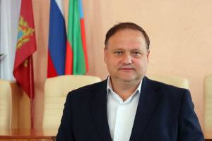 Прокуроры проверят конфликт интересов главврача из Клинцов Зубарева  