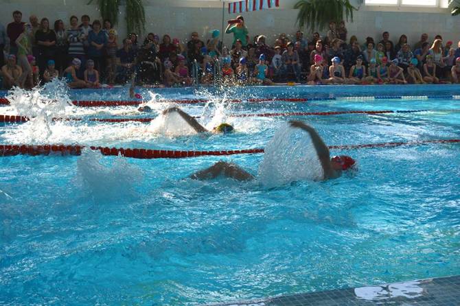 Брянская пловчиха Марьяна Гапеева установила рекорд на 100-метровке