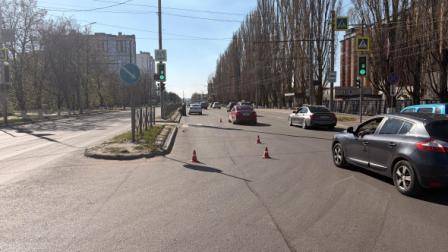 В Брянске на проспекте Московском разбилась 40-летняя байкерша